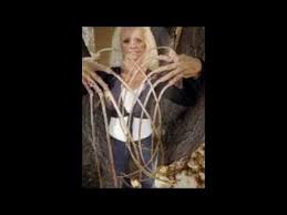 Check spelling or type a new query. La Femme Au Plus Long Ongles Du Monde Youtube
