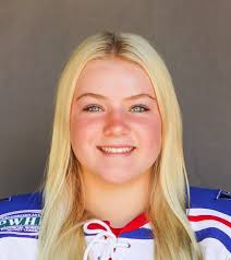 Taylor Storey's Instagram, Twitter & Facebook