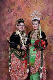 He finishes off by saying may god bless south africa. Ide Model Baju Pendekar Jawa Pakaian Adat Minang Berjilbab Baju Adat Tradisional