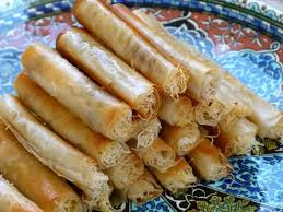Fillo Teig Mit Kunafafullung Gulash Bil Kunafa Agyptische Rezepte Rezepte Agyptische Rezepte Yufka Teig