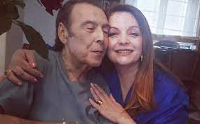 Τα πρώτα της λόγια μετά την απώλεια του τόλη βοσκόπουλου. Ps2rvuq0kezcqm