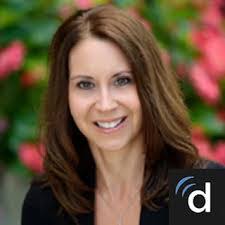 Lori Arnold's Instagram, Twitter & Facebook