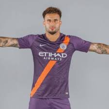 International and manchester united star juan mata shows off new man utd strip. Manchester City 2018 19 Nike Third Kit Football Fashion