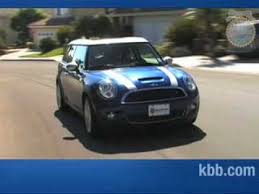 Mini Cooper Clubman Video Review Kelley Blue Book Youtube Mini Cooper Clubman Mini Cooper Blue Books