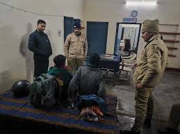 2 Boys Set Out From Home मां की डांट से नाराज हल्द्वानी के प्रतिष्ठित परिवारों के दो बच्चे ट्रेन से  दिल्ली को हुए रवाना… लालकुआं। बड़ा आदमी बनने ट्रेन द्वारा ...