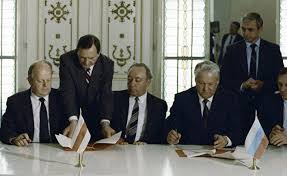 Він набрав 61,5% голосів виборців. Leonid Kravchuk Putin Dlya Ukrainy Vrag Nomer Odin Ukraina Inosmi Vse Chto Dostojno Perevoda