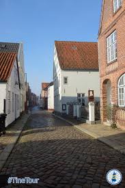 Ihr wertvolles reisewissen ist jetzt gefragt. Tinetour On Twitter This Weekend Husum Hosts The Krokusblutenfest Locals And Tourists Alike Enjoy The Crocus In The Schlosspark Tinetour Https T Co Ysz3udwafa