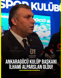 Konya Büyükşehir Belediye Başkanı Uğur İbrahim Altay, Tümosan Konyaspor'un  Murat Kurum Tesisleri'nde gerçekleştirdiği antrenmanı ziyaret etti.  Konyaspor Başkanı Ömer Atiker'in de bulunduğu ziyarette yeni teknik  direktör Çağdaş Atan'a başarılar dileyen ...