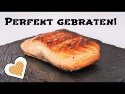 Wenn der lachs in der pfanne gebraten wird oder im ofen? Lachs Richtig Braten Mit Haut Youtube