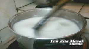 Hanya saja, bubur bayi yang diblender membutuhkan tambahan air. Cara Membuat Bubur Nasi Bubur Beras Youtube