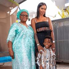 Tiwa savage was born and bred in lagos, nigeria. We This Family Snap Of Tiwa Savage Mama Savage Jamil Bellanaija
