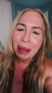 Carmen Houck's Instagram, Twitter & Facebook