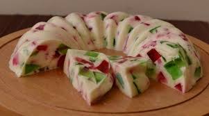 2 recipientes (para colocar um sabor de gelatina em cada um deles). Receitas Saborosas Receitas De Gelatina Colorida Com Creme De Leite