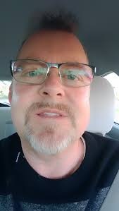 Disc golf player hits hole in one at the hog