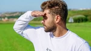 Zachary david alexander efron was born october 18, 1987 in san luis obispo, california, to starla baskett, a secretary, and david efron, an electrical engineer. Um Die Welt Mit Zac Efron 2020 Deutsch Stream Kostenlos Kinox To Online