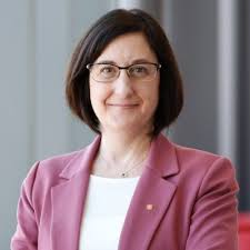 Une excellente conférence de Tania Saba sur le travail hybride à l'AIPTLF  ce matin.