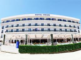 Tesiste barbekü olanakları ve teras bulunmaktadır. Hotel Union Eforie Nord Oferte De Cazare La Hotel Union Eforie Nord 2021