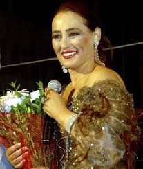 Sosyal sorumluluk projelerinde de yer alan hüner coşkuner, lösemili çocuklar vakfı başta olmak üzere bedensel engelliler, dünya şizofrenililer derneği'nde gönüllü olarak çalıştı. Jlrujjfco2hzqm