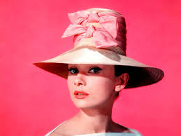 Audrey Hepburn: su vida, sus películas más famosas y su legado en la moda