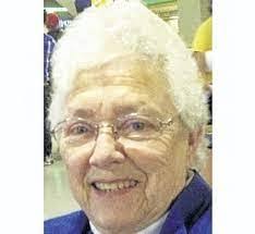 Luella Howard's Instagram, Twitter & Facebook