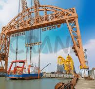 The World's Largest Goliath Gantry Crane: China's “Honghai ...