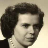 Evangeline Martha Joyce (taʻu1931–taʻu2012)