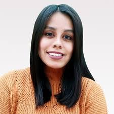 Daisy Aparicio's Instagram, Twitter & Facebook