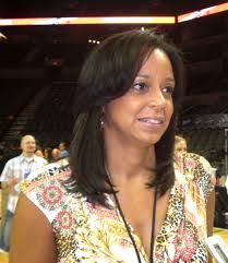 Carolyn Peck's Instagram, Twitter & Facebook