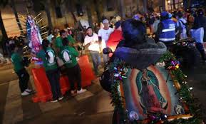 Here, she is known as la reina de mexico and is very much a cultural icon. 12 Diciembre Por Que Es El Dia De La Virgen De Guadalupe