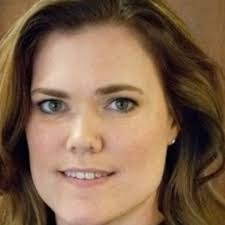 Carmen Beck's Instagram, Twitter & Facebook