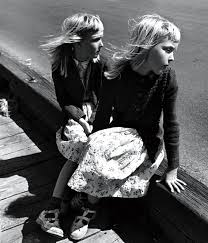 Black And White Identical Twins National Geographic M3zzaluna Twins 1955 Photo By John Gutmann Twin Photography Twins Photo