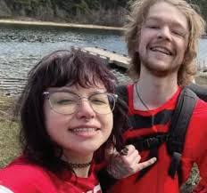 Tracy Dunsmore's Instagram, Twitter & Facebook