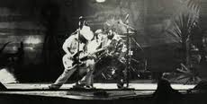 As genuine roots musicians, they have few peers, according to critic michael cub koda. Zz Top Wikipedia