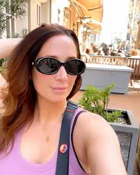 I have been sick and no fan's of mine have asked how I've been doing  😔😔😔😔 now I know that no one