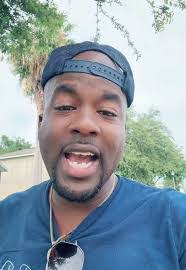 Derrick Burrell's Instagram, Twitter & Facebook