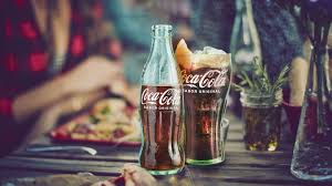 Entre los hitos de estos 130 años, en 1899 se firmó el primer acuerdo para embotellar Coca-Cola en todo el territorio de los 