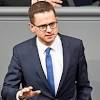 Carsten linnemann war banker, nun ist er chef der mittelstandsunion und kritisiert die grundrente. 1