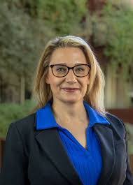 Shannon Weedman's Instagram, Twitter & Facebook