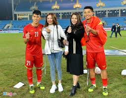 Kết nối người tìm việc với các nhà tuyển dụng trên kênh việc làm hậu giang, hoà bình, khánh hoà, kiên giang, kon tum, lai châu, lâm đồng, lạng sơn, lào cai, long an, miền bắc, miền nam, miền trung, nam. VÄƒn Lam Yáº¿n Xuan Va Nhá»¯ng Cáº§u Thá»§ Co Má»'i Tinh Chá»‹ Em