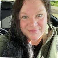 Beth Brigham's Instagram, Twitter & Facebook