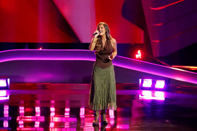 Who Is Caroline Alexis? Get To Know The Newest Member Of Team Riley Green On 'The Voice' - Country Now