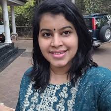 Elizabeth Bala's Instagram, Twitter & Facebook