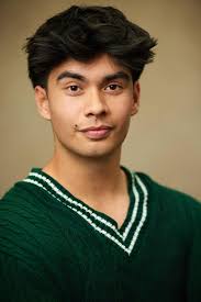 Hi all! ☺️ Just wanted to introduce myself! My name's Imogen, I'm 26 and  graduated Performers College in 2021 with a BA(Hons) in Musical Theatre but  find myself as more of a