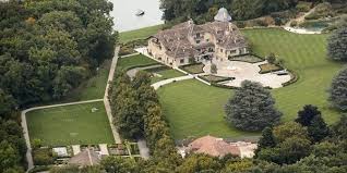 Unsere praxis ist barrierefrei und per aufzug erreichbar. Formel 1 Michael Schumachers Familie Wohnt In Diesen Hausern Und Villen Express De