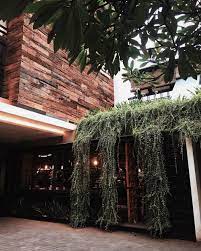 Dengan adanya persaingan antar bisnis coffee shop di jakarta selatan tersebut tentunya bisa membuat pemilik bisnis agar terus inovatif dan kreatif. 8 Kafe Dan Coffee Shop Di Jakarta Selatan Dengan Nuansa Taman Cantik