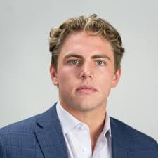 I am thrilled to announce that I have accepted a summer product internship  at Veson Nautical in Boston. Thank you to Eric Christofferson and the  entire team at Veson for this amazing