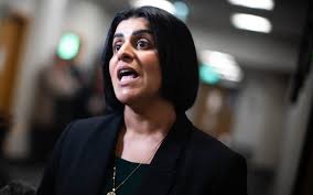 Dozens of Labour MPs threaten rebellion over Mahmood migration crackdown