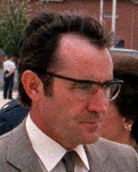 He joined the army in 1953 and went on to serve in portuguese india, macao, mozambique, guinea, and angola. Antonio Ramalho Eanes Simple English Wikipedia The Free Encyclopedia