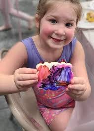 Nicole Caple's Instagram, Twitter & Facebook