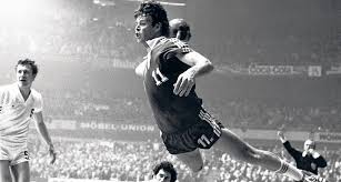 Apararea a fost foarte buna azi, am primit doar 17 goluri. Reguli Handbal Afla Totul Despre Regulament Pontul Zilei Ponturi Bilete Si Pronosticuri La Pariuri Sportive Online Din Romania Case De Pariuri